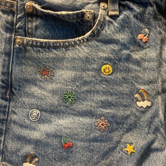 American Eagle Outfitters Distressed Denim Shorts with Colorful Embroidery - Picture 2 of 5